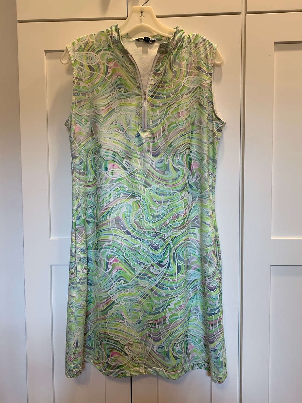 ACEGOLFS Paisley Swirl Golf Tennis Pickleball Dress Size M Activewear Sleeveless - Picture 2 of 12
